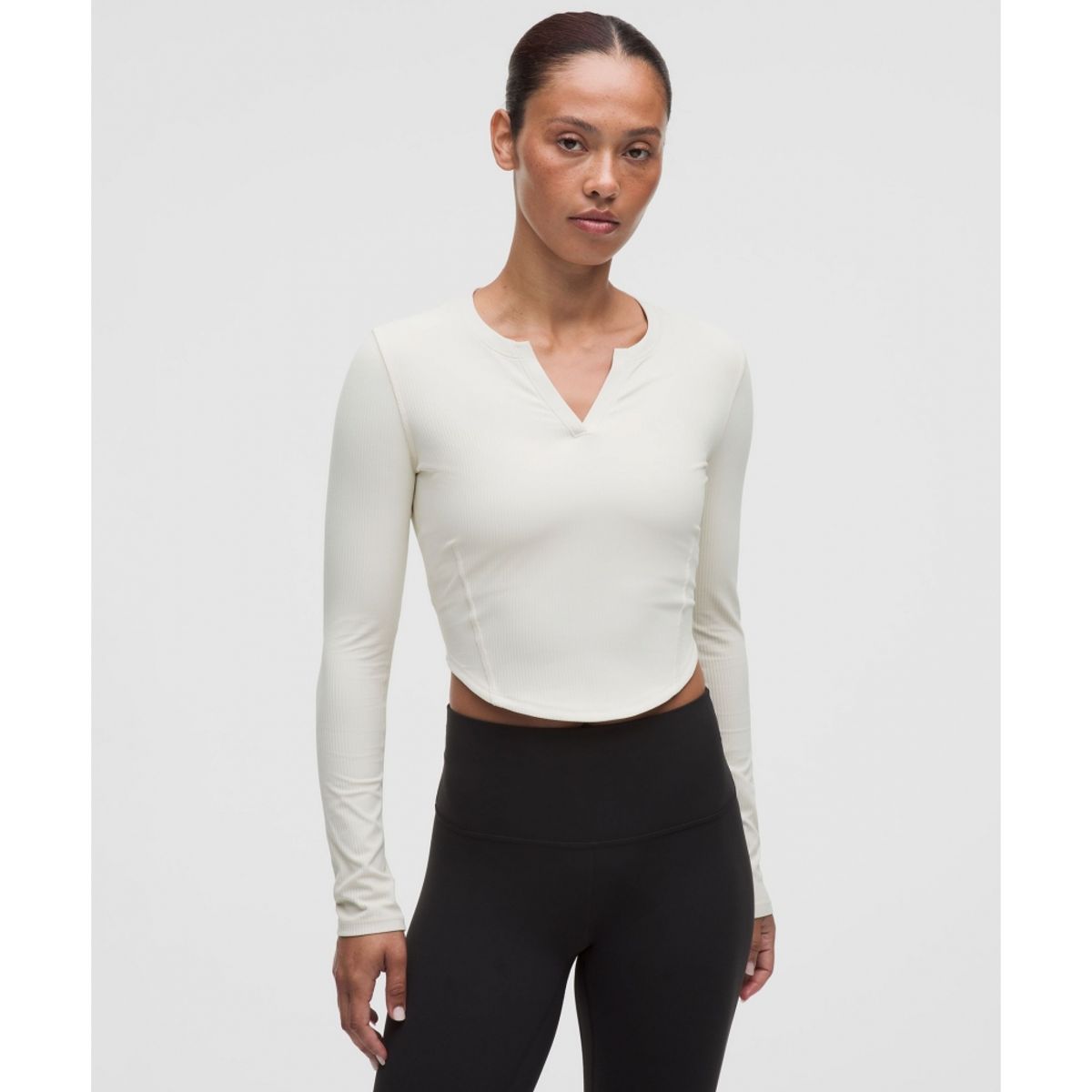 룰루레몬(LULULEMON) 리브드 Nulu 스플릿넥 롱슬리브 셔츠  LTIV