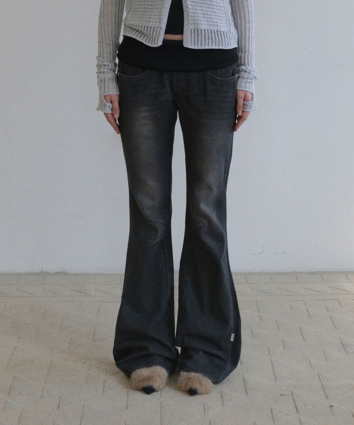오디너리 홀리데이(ORDINARY HOLIDAY) RIBBED WAIST BOOTCUT JEANS [BLACK]