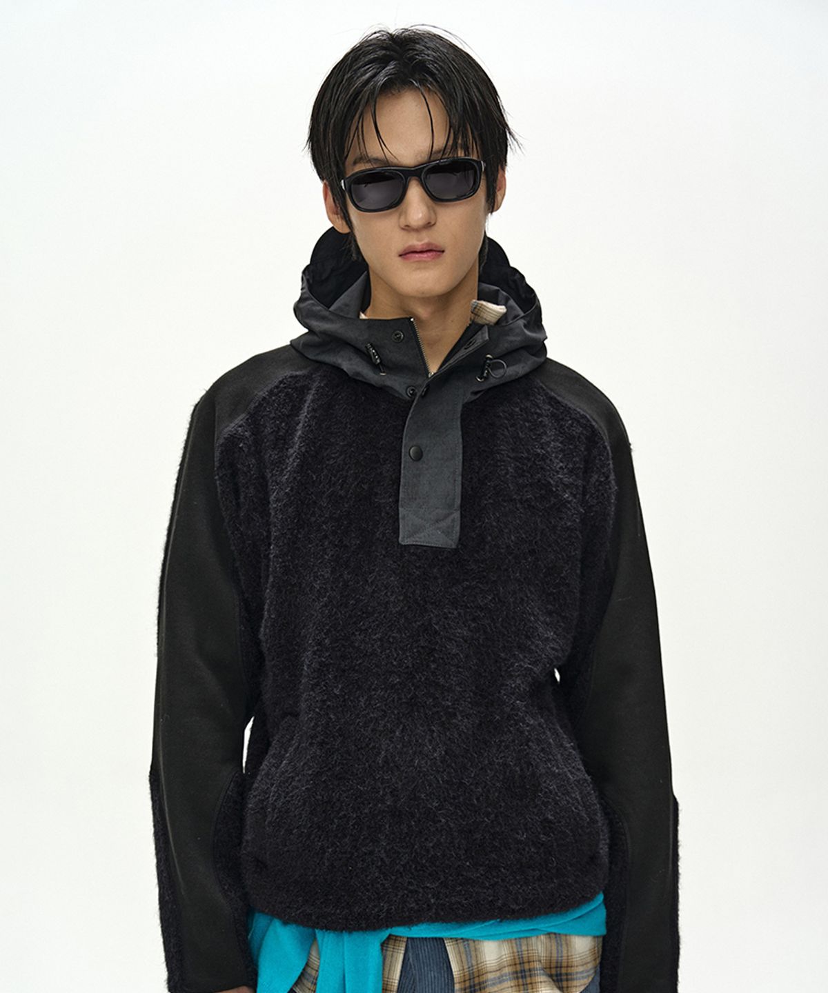 앤더슨벨(ADSB ANDERSSON BELL) ORTE TERRY HALF ZIP UP HOODIE (BLACK)