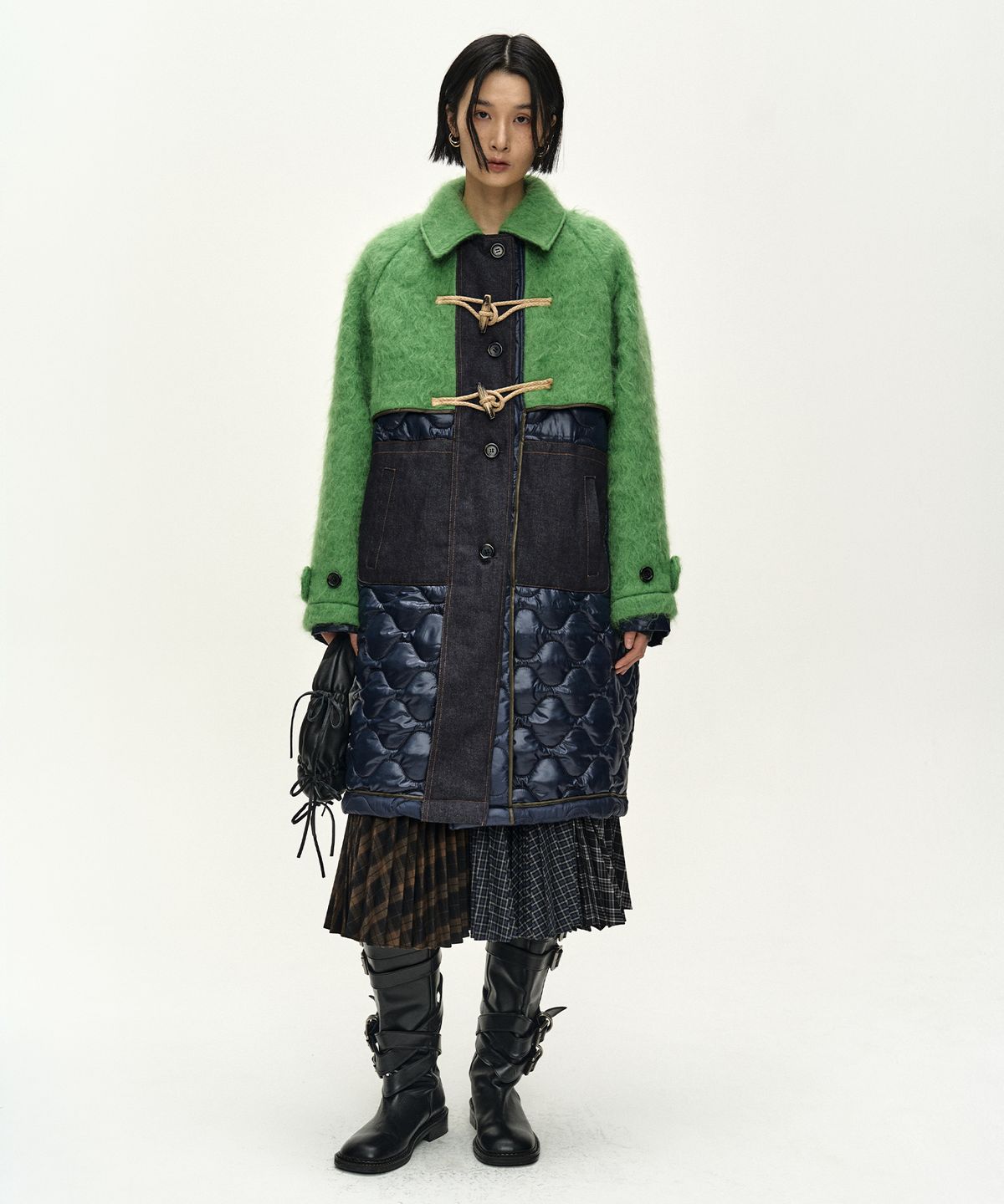 앤더슨벨(ADSB ANDERSSON BELL) LAWN HAIRY WOOL QUILTED DUFFLE COAT (LICHEN GREEN/BLACK)