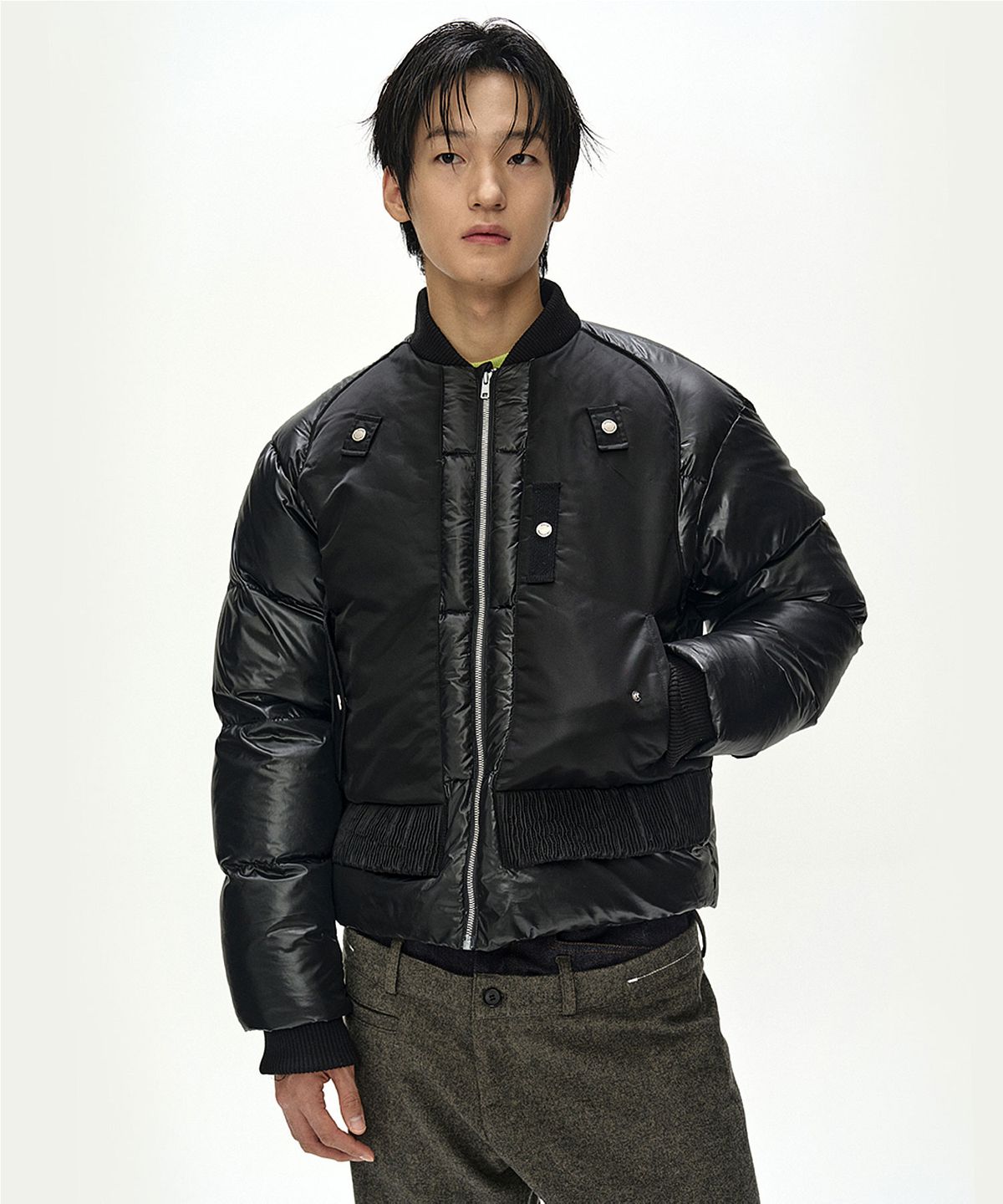 앤더슨벨(ADSB ANDERSSON BELL) UNISEX BOMBER LAYERED DOWN JACKET (BLACK)