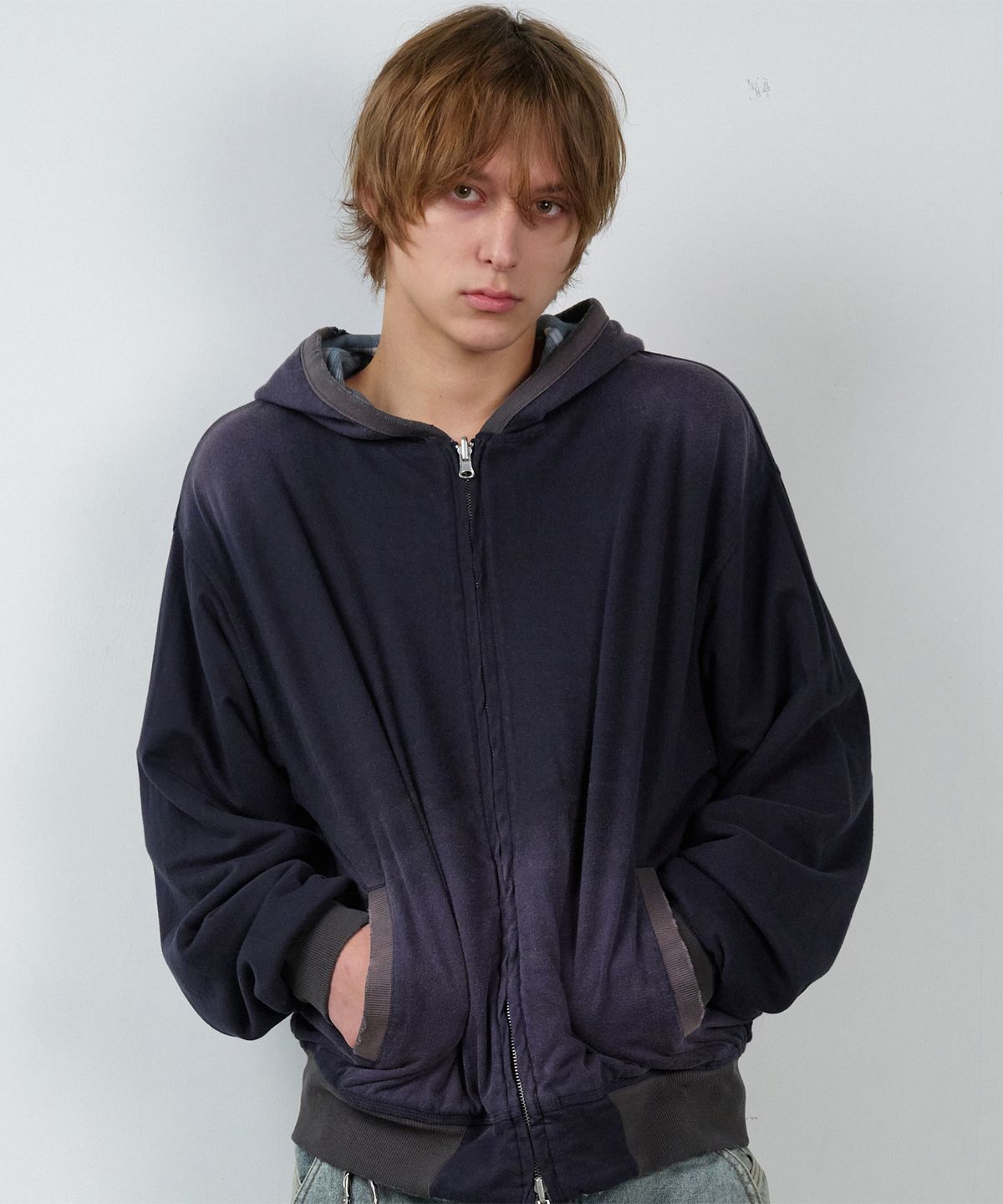 더바이닐하우스(THEVINYLHOUSE) REVERSIBLE CHECK HOODIE ZIP-UP NAVY