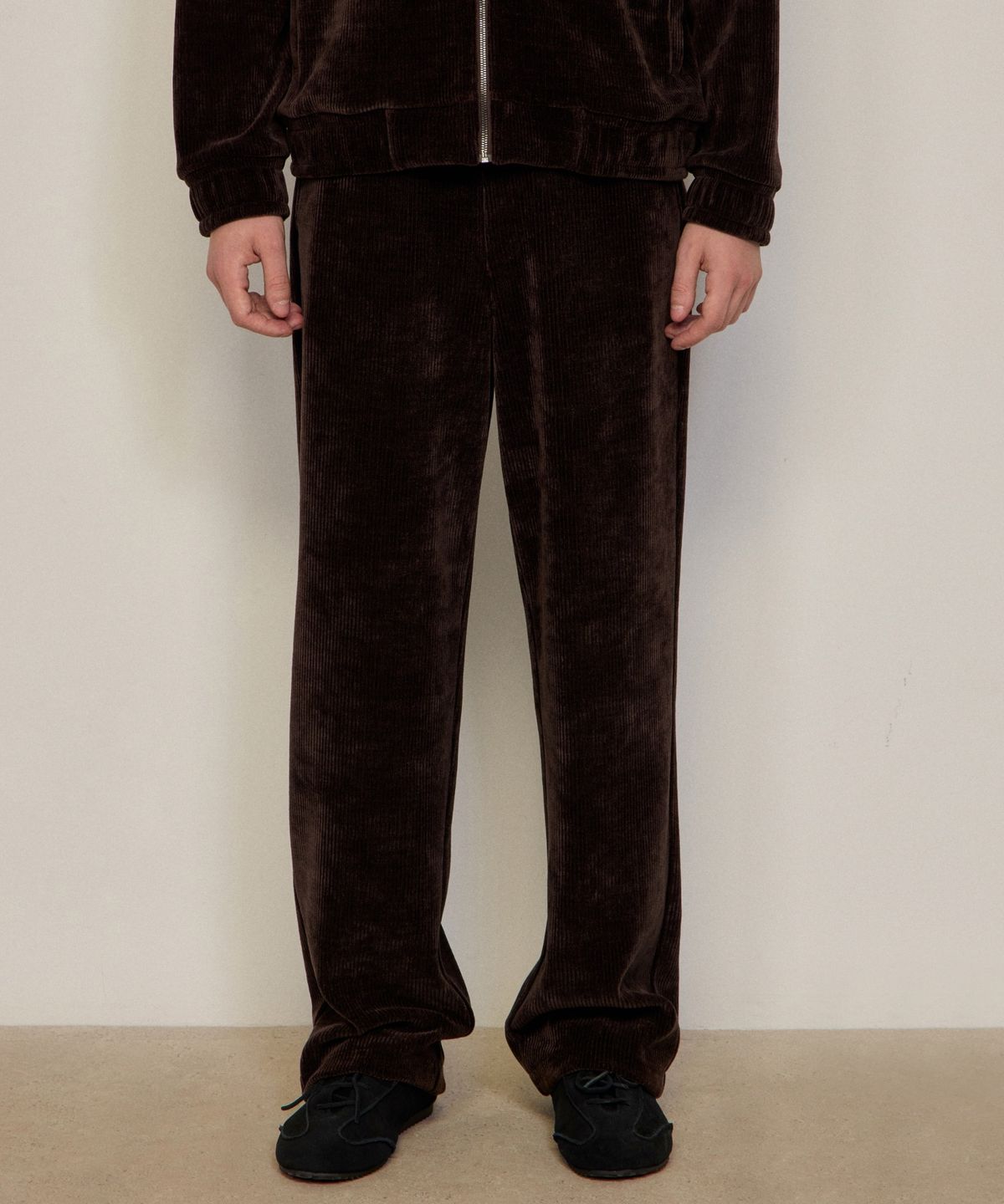 질스튜어트뉴욕 맨(JILLSTUART NEWYORK MEN) [LOUNGE-FIT]  코듀로이 셋업 스웻 팬츠 - 다크브라운 (JNPA6D284W3)