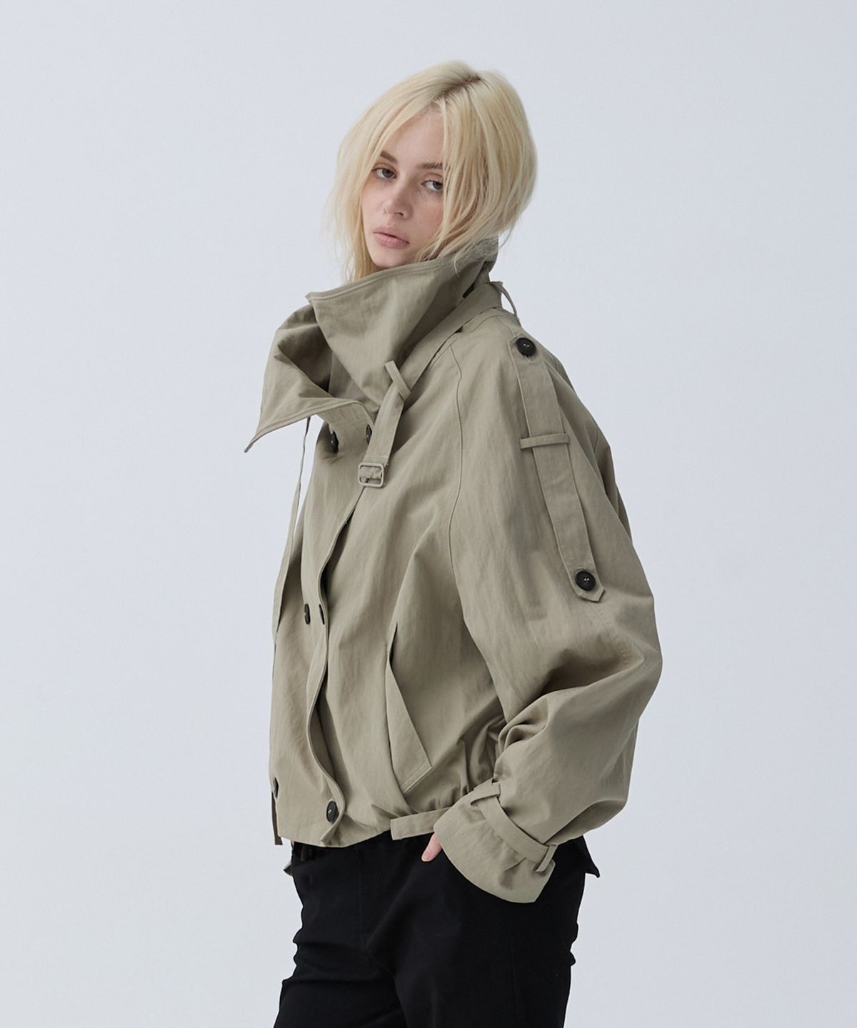 아크무어(ARCMOOR) 뎁스 볼륨 카라 자켓 [Beige]