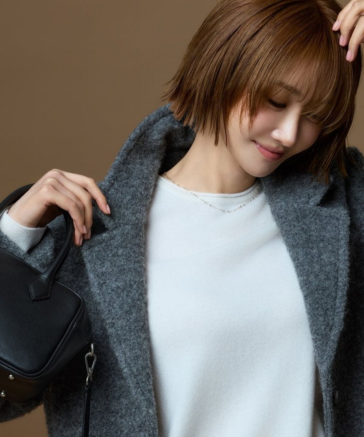 헤지스(HAZZYS) [HIS WOMEN] 아이보리 캐시미어 혼방 라운드넥 니트