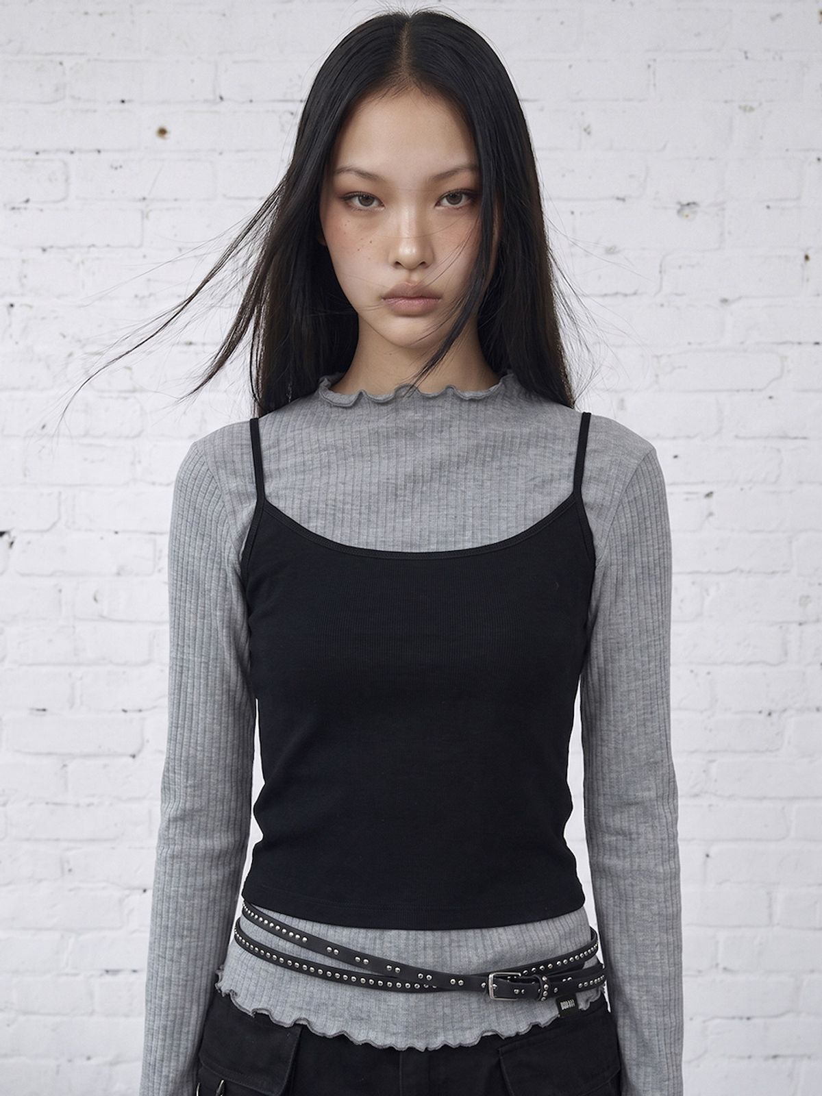 바운더리(BOUNDARY) GLAM CONTRAST TOP LAYERED HALF NECK LONG SLEEVE TOP MELANGE GRAY