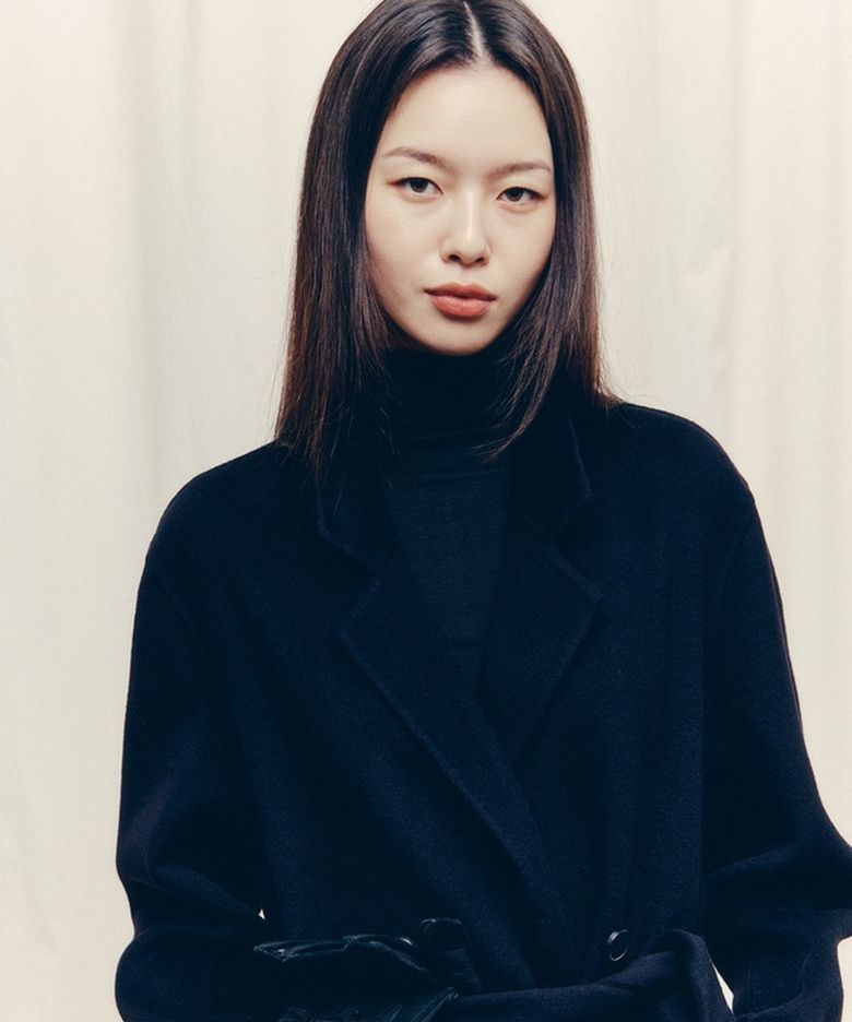 [HIS WOMEN] 블랙 울혼방 터틀넥 긴팔 티셔츠