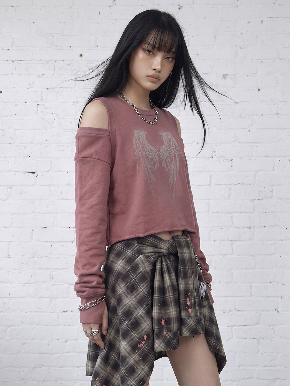 바운더리(BOUNDARY) GLAM SHOULDER CUT OUT SWEATSHIRT BURGUNDY