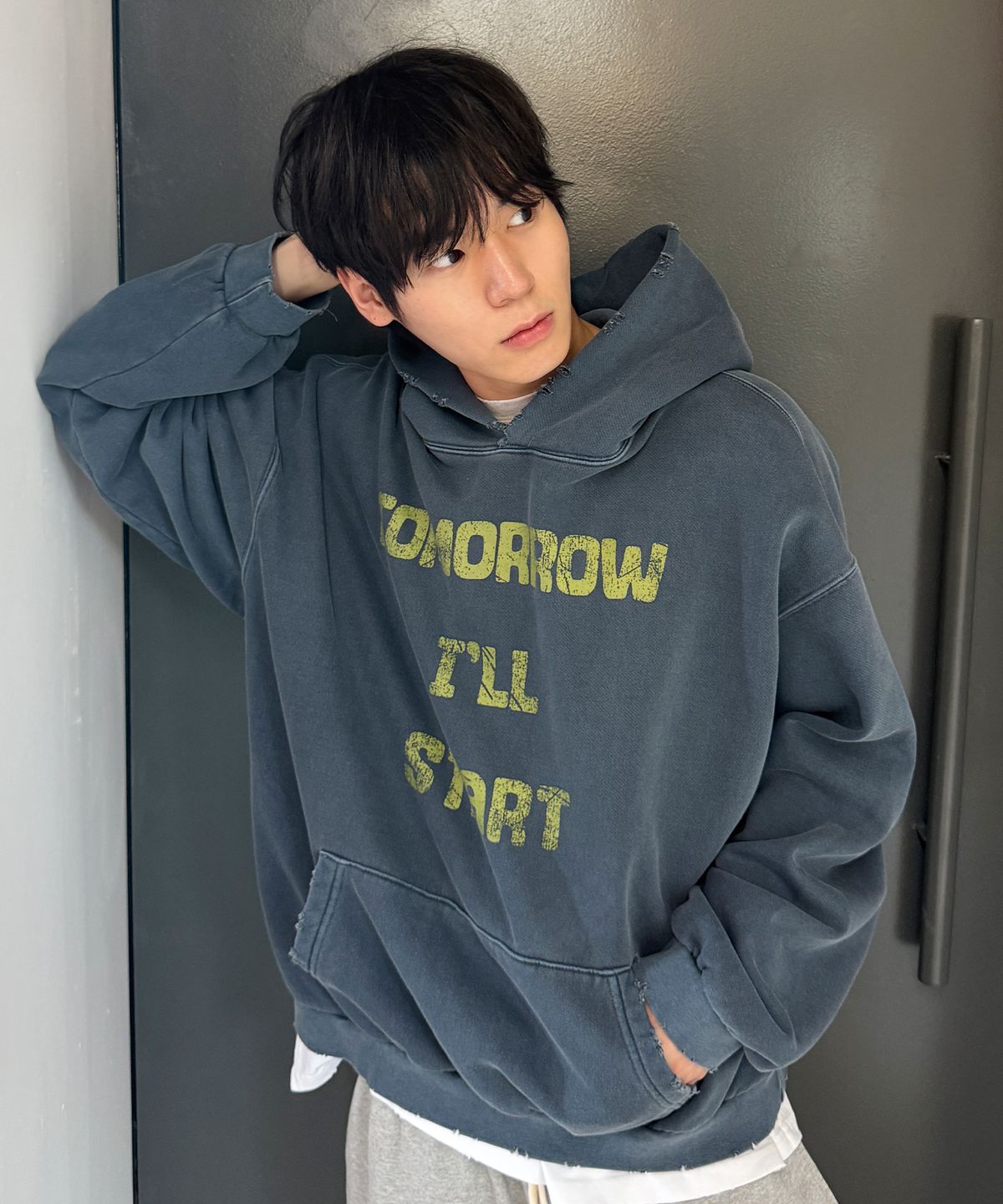 씨에이치사공사(CH.404) TOMORROW PIGMENT HOODIE NAVY