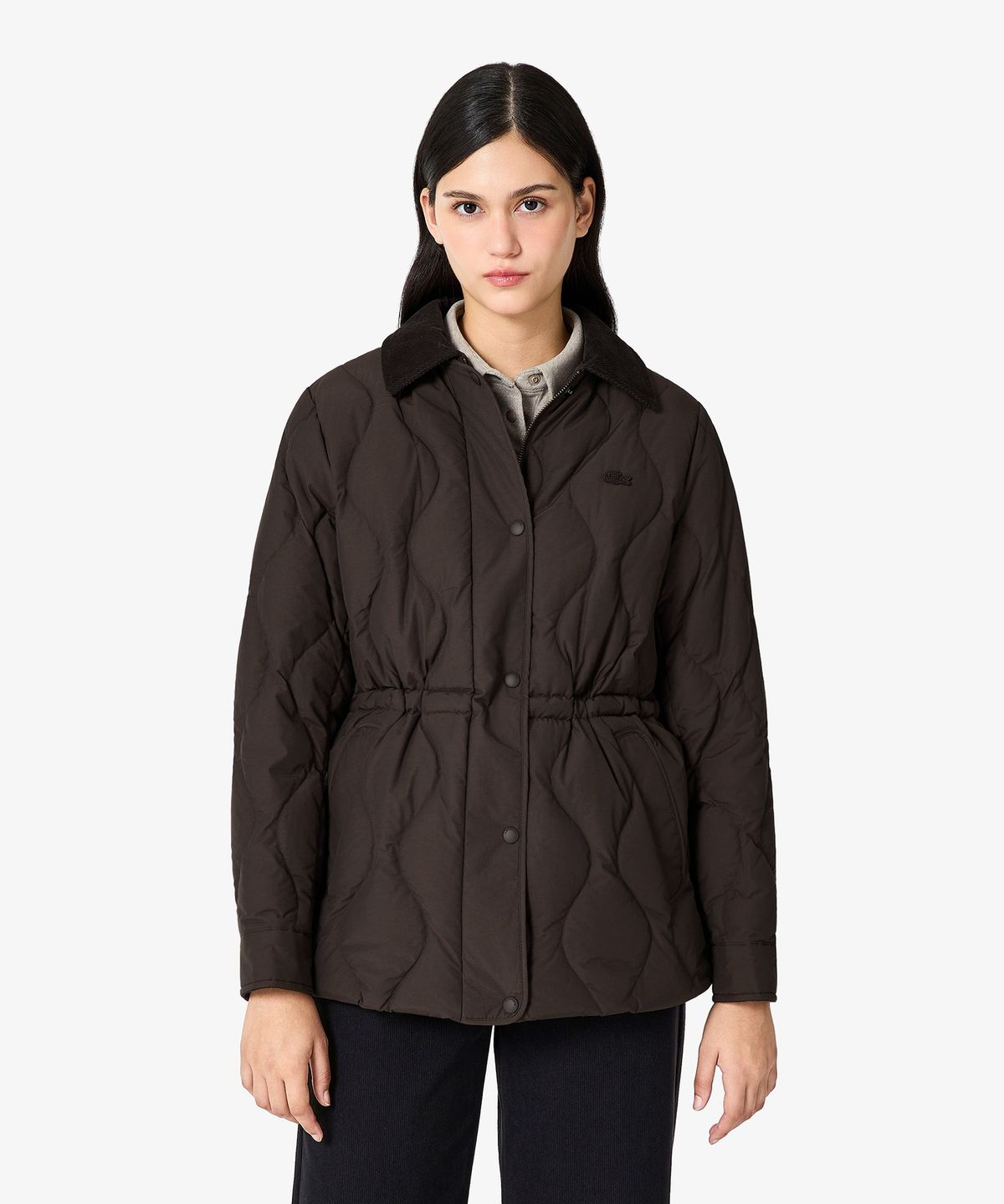 라코스테(LACOSTE) 여성 물결 퀼팅 코듀로이 카라 중힙 다운 BF536E-56N DPD