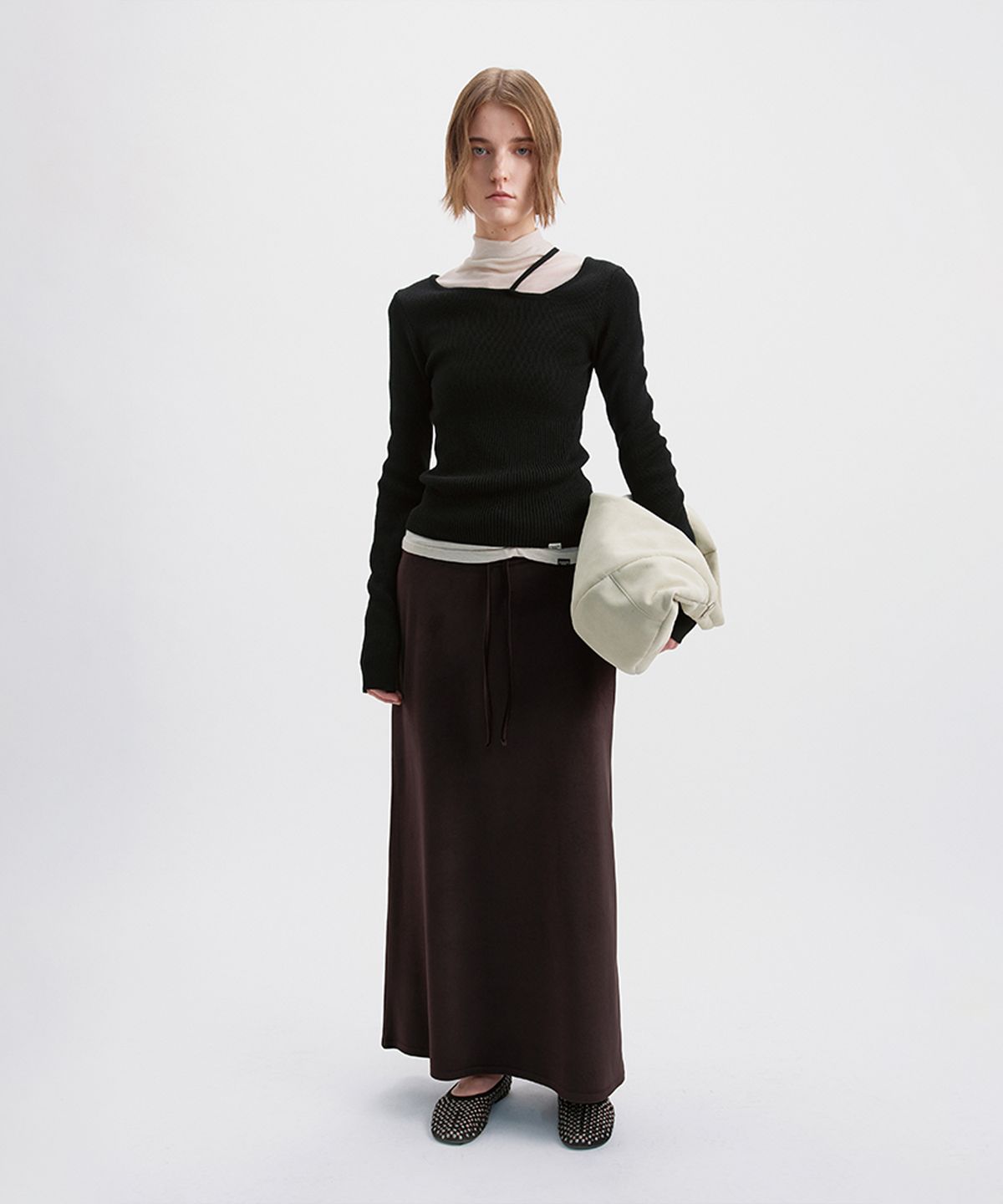 시메트릭 퍼센트(SYMMETRICPERCENT) Velour Maxi Skirt / Brown
