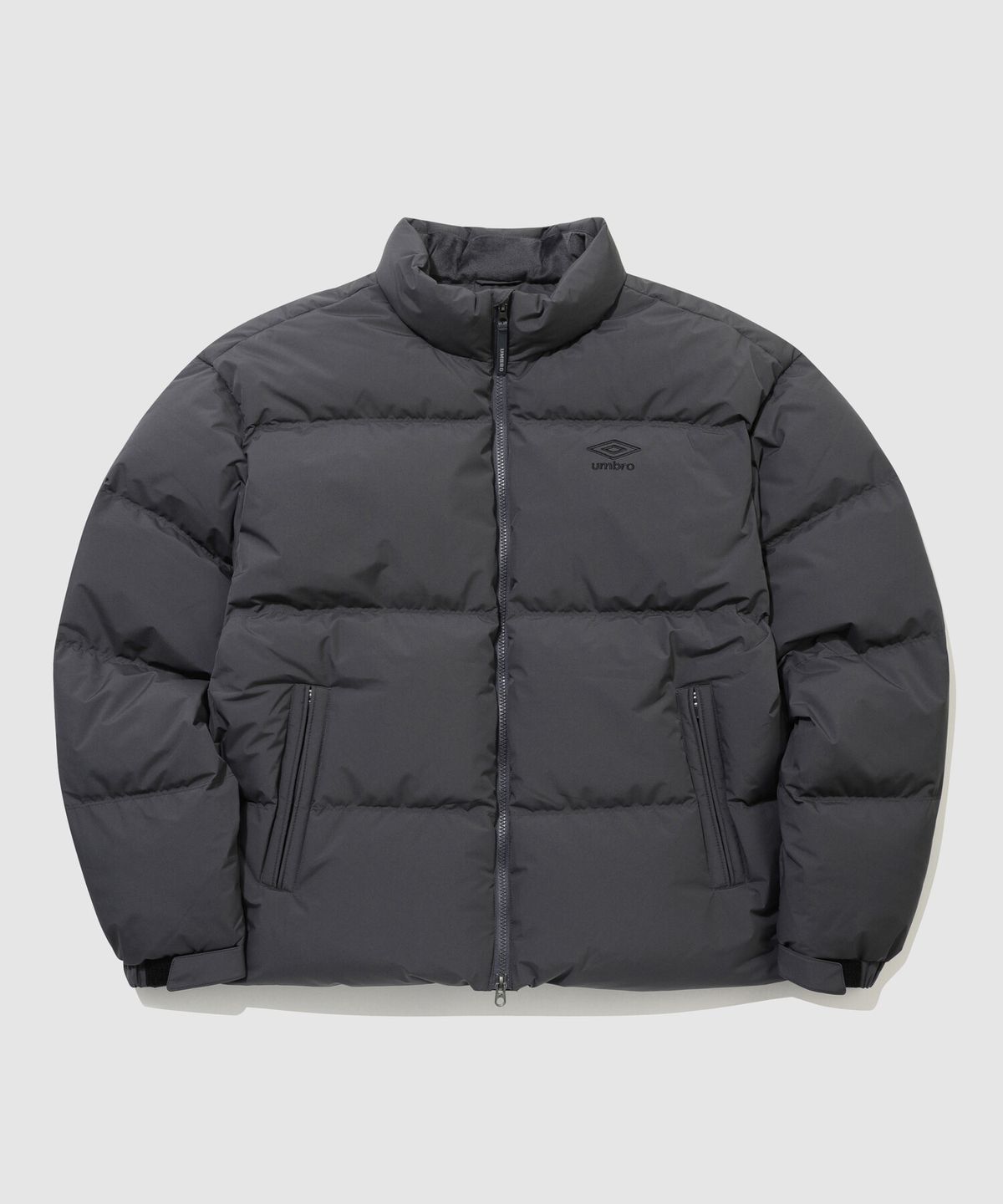 엄브로(UMBRO) 플라이트 숏 머스코비 덕 다운 자켓 차콜 UR421CDJO5