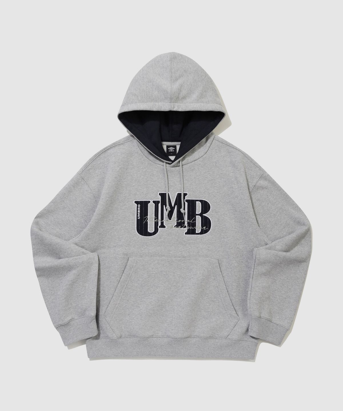 엄브로(UMBRO) 기모 아플리케 후드 티셔츠 멜란지 그레이 UR421CHDO4