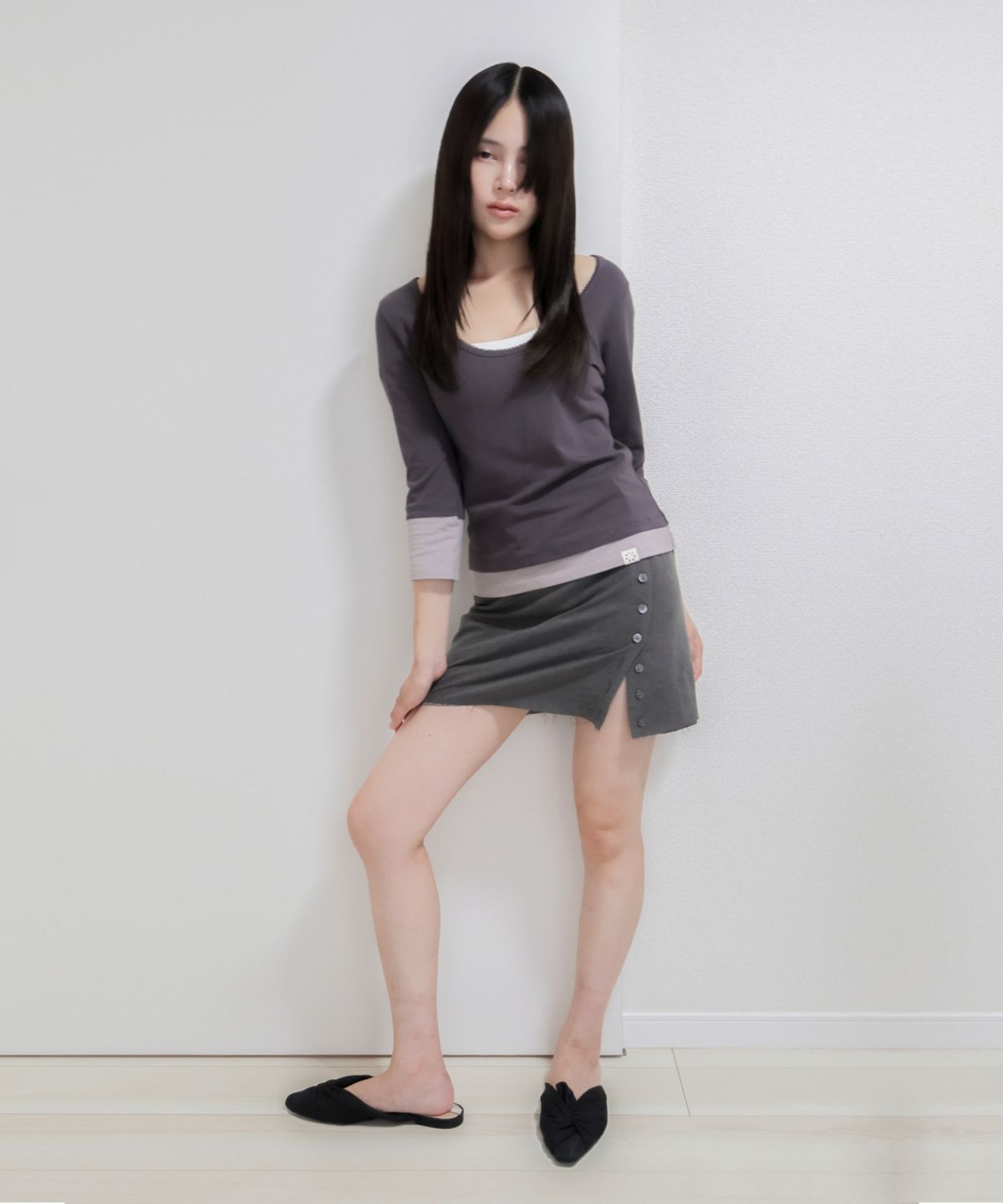 로액슈얼(LO AXUAL) 로우 슬릿 스커트_차콜