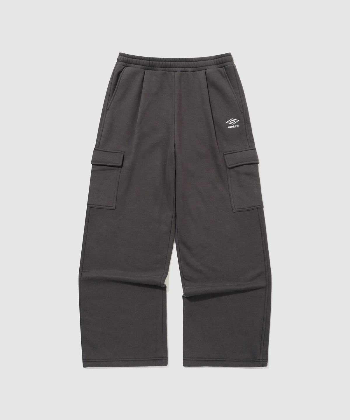 엄브로(UMBRO) 에센셜 기모 와이드 스트레이트 팬츠 챠콜 UR423CFPO3