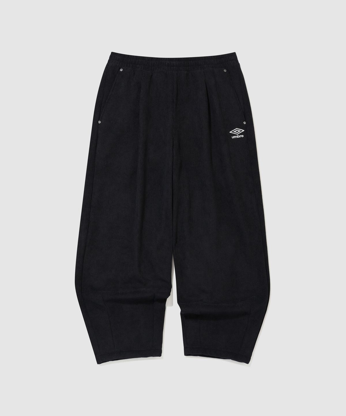 엄브로(UMBRO) 코듀로이 벌룬핏 팬츠 블랙 UR423CPTO3