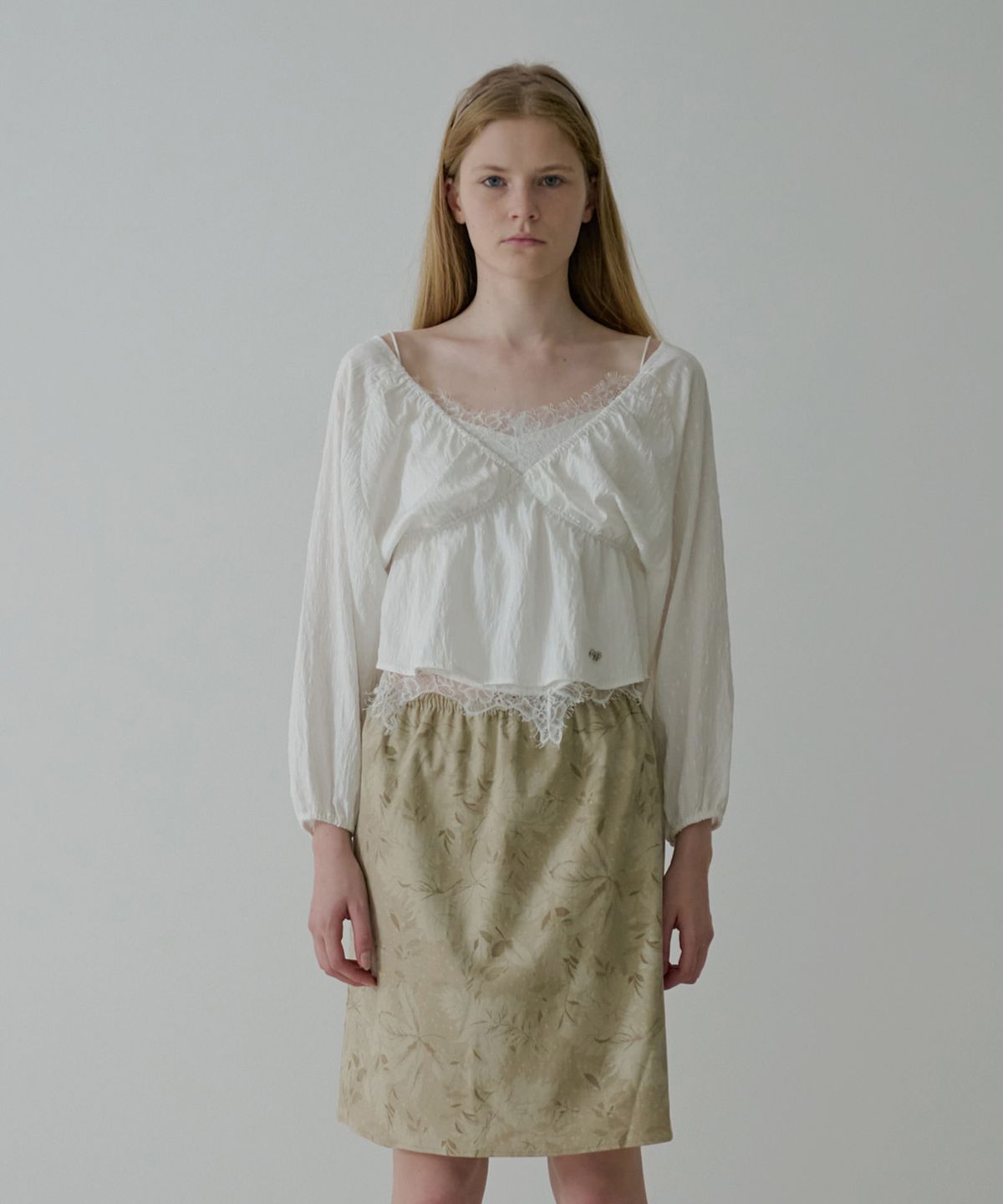 소프트서울(SOFT SEOUL) DROP VOLUME BLOUSE_WHITE
