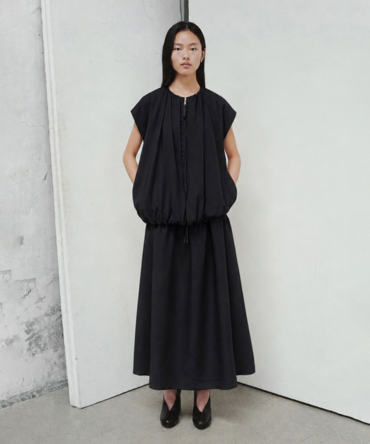 더룸(THELOOM) DUAL BLOOM VEST_BLACK