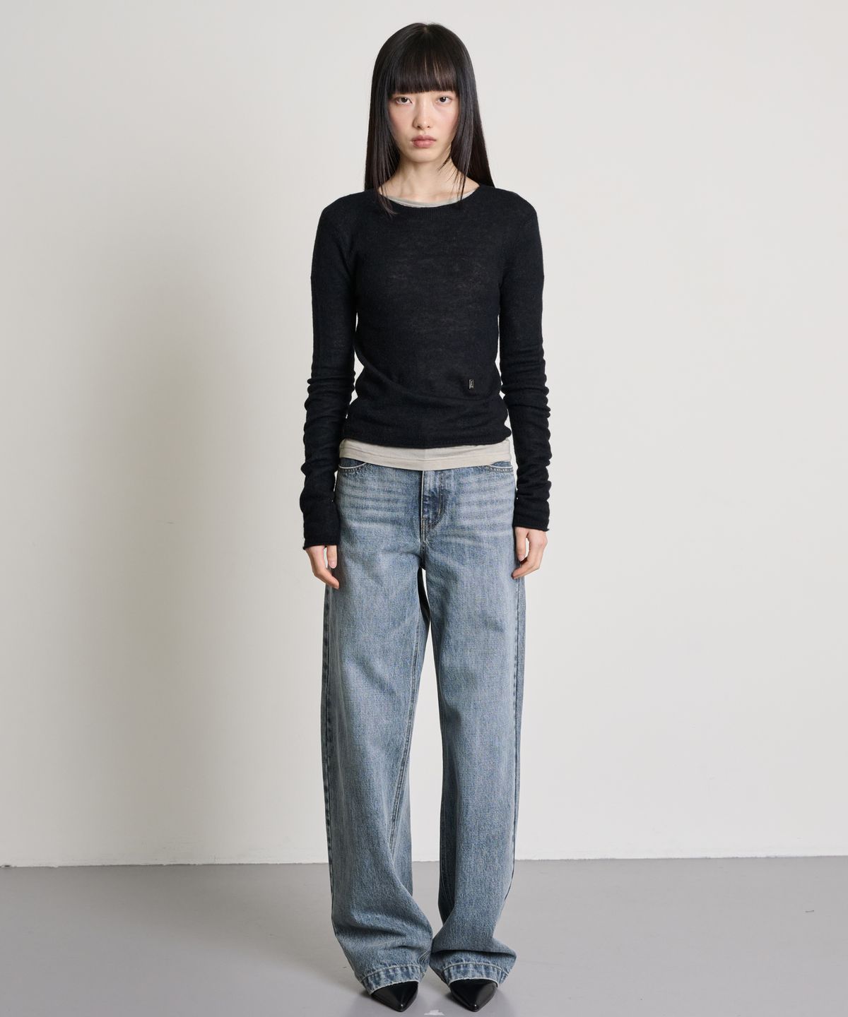 더애틋(THE AÉTUT) Alpaca Wool Sheer Boatneck Pullover_Black