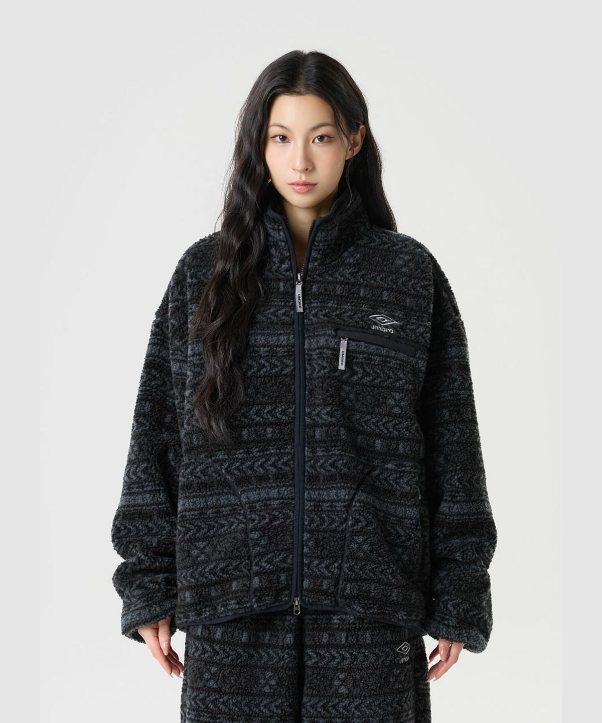 엄브로(UMBRO) 쉐르파 플리스 자켓 블랙 UR423CFJO1