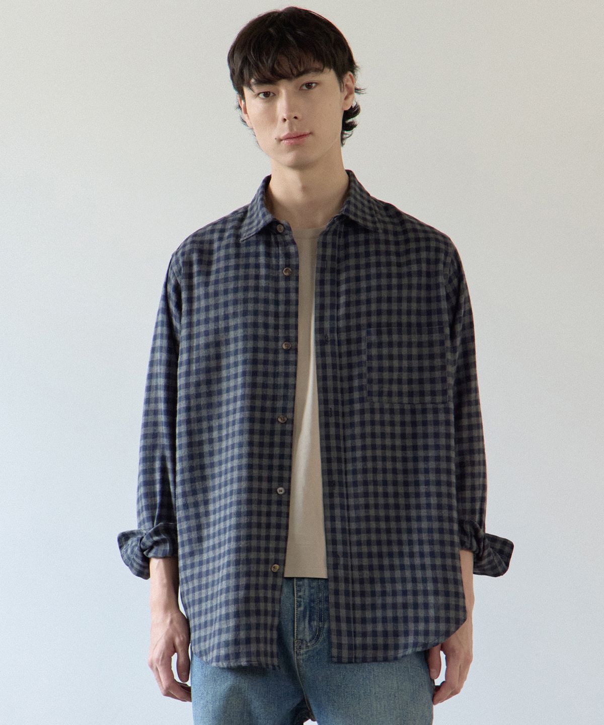 에이리(EYRI) (Unisex)웨이스트 타이 체크 셔츠_네이비