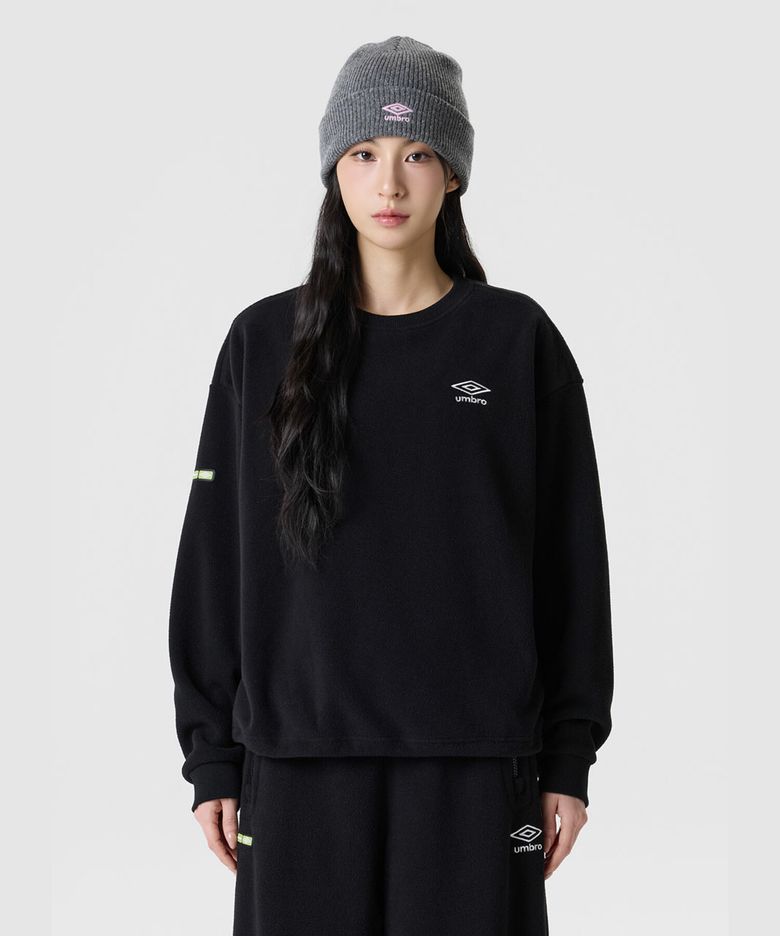 알파플리스 맨투맨 블랙 UR423CFSN2