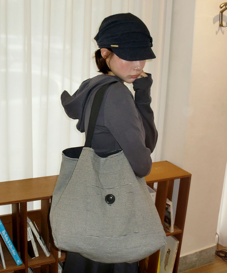 FLIP-OVER BIG TOTE BAG [CHARCOAL]