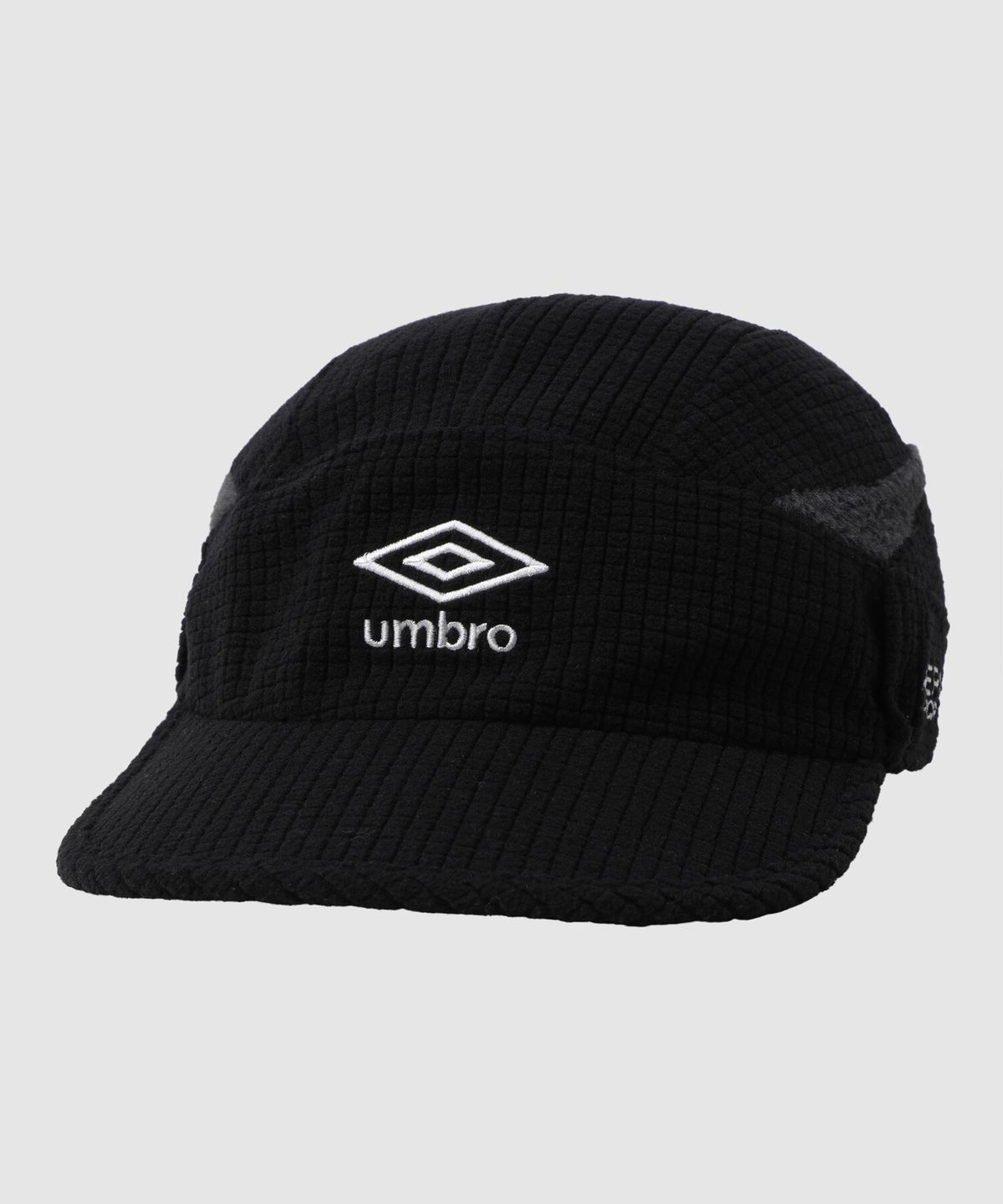 엄브로(UMBRO) 윈터브리드 이어플랩 블랙 UR423SCPO4