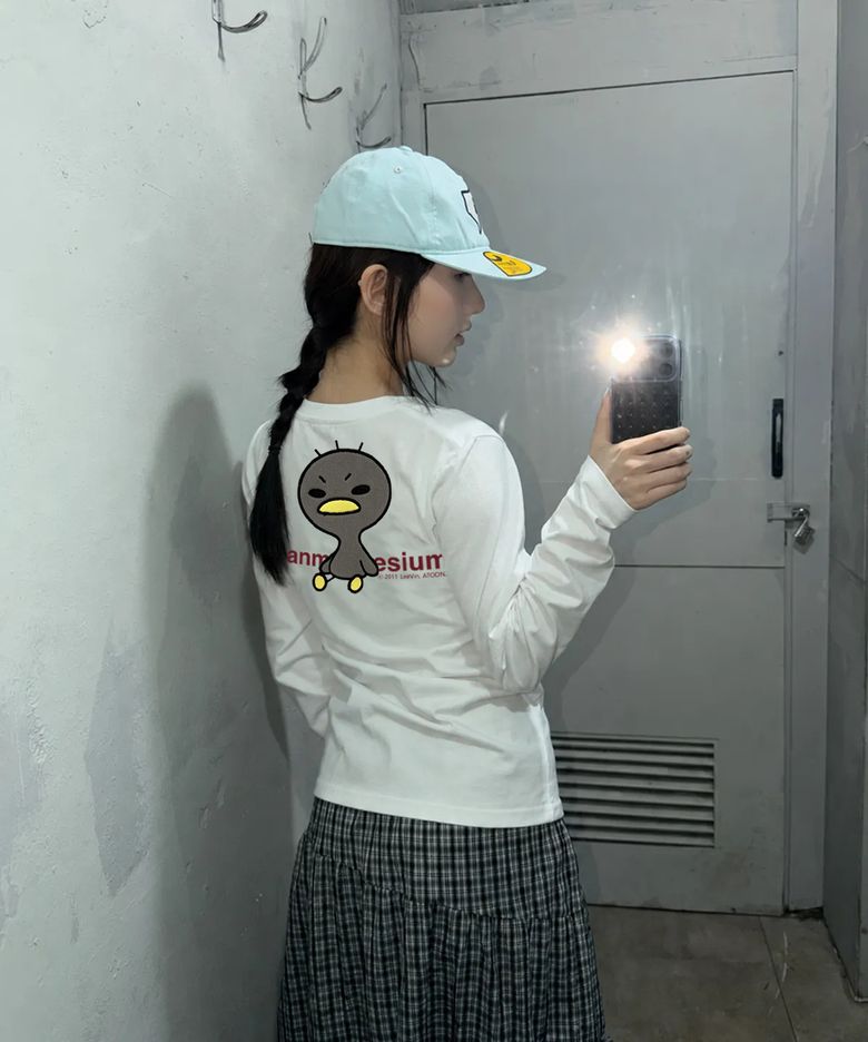 안녕자두야X탄산 앉은 꼬꼬 롱슬리브 (화이트)