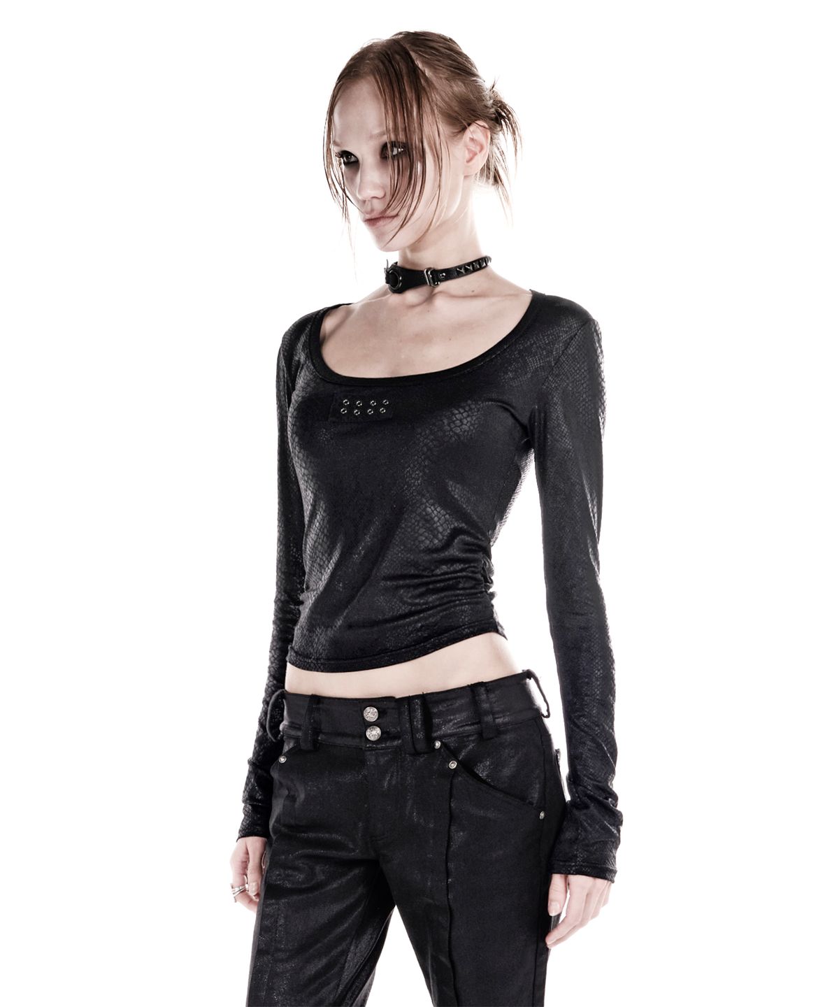이양(EYANG) PYTHON U-NECK LONGSLEEVE TOP BLACK