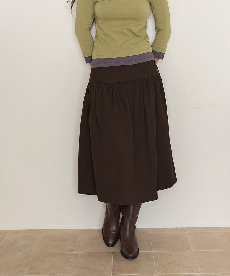 Button Shirring Long Skirt (BROWN)