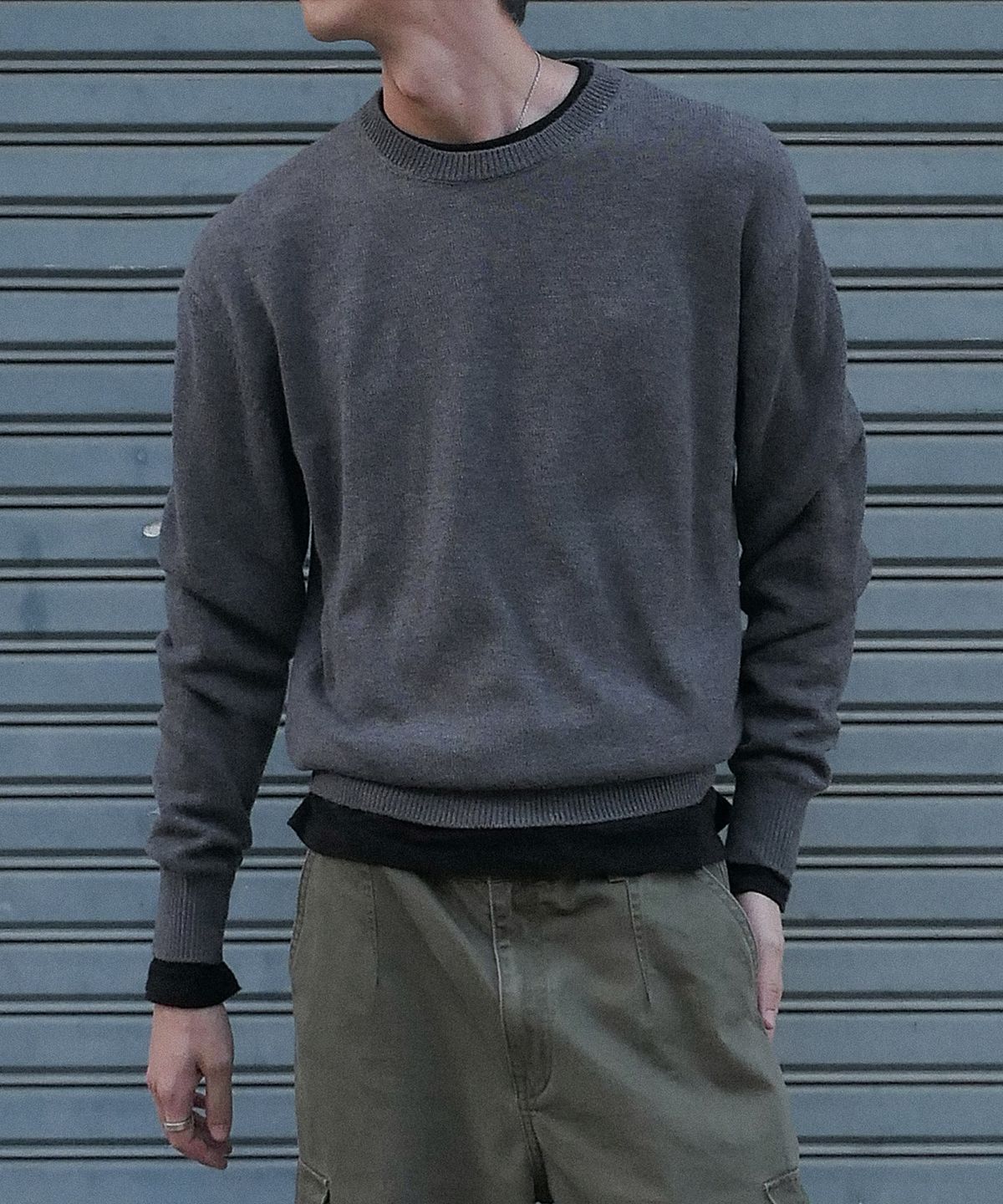 브랜디드(BRANDED) [SUPERIOR] CLOUD SUPERFINE ROUND NECK KNIT [CHARCOAL]