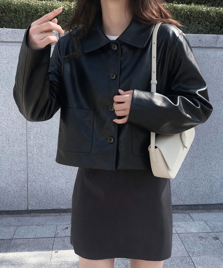 크롭 페이크레더 자켓 RMJKG4TR18