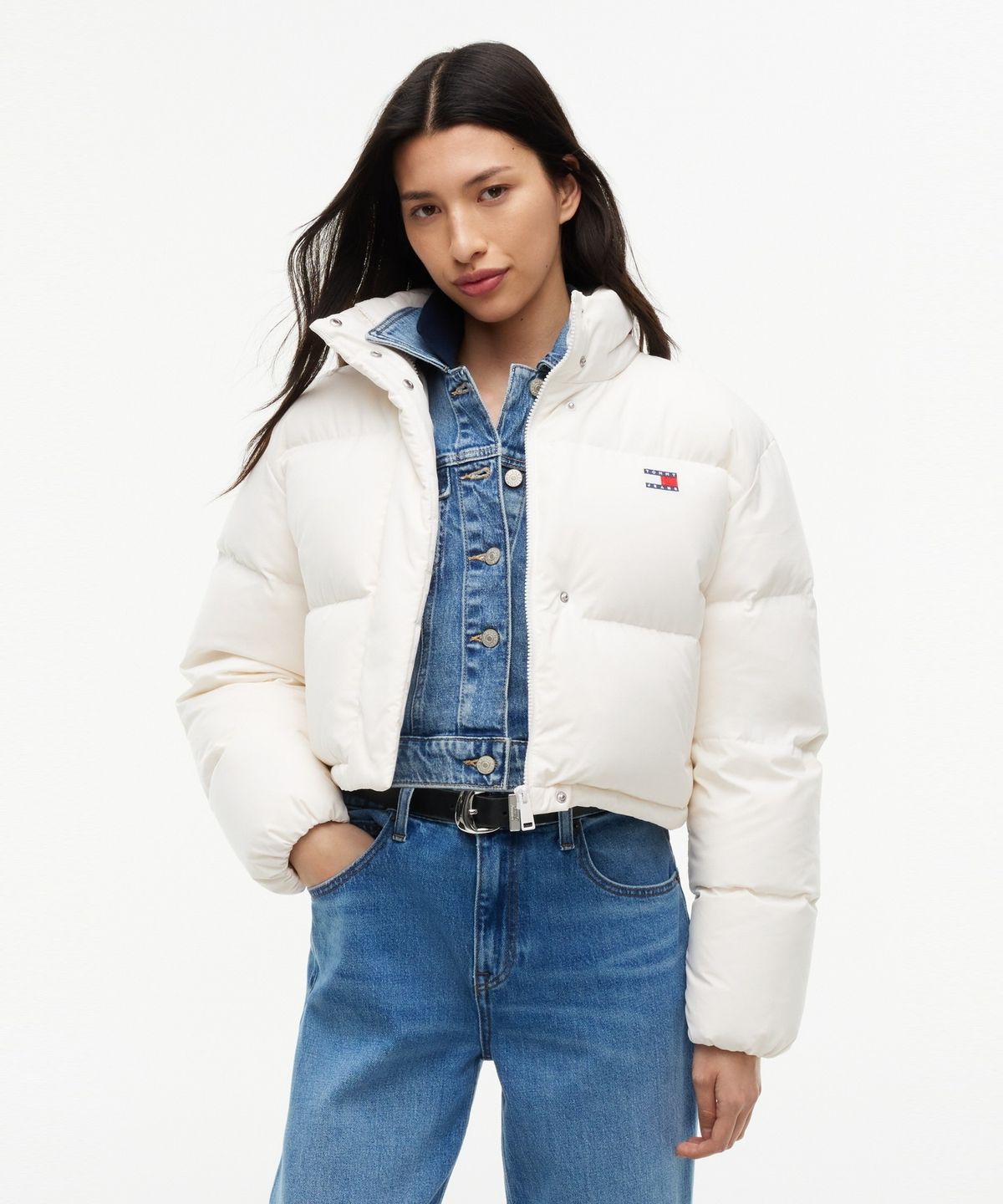 타미진스(TOMMY JEANS) 알래스카 크롭 다운 푸퍼 (T32G7QJC50TWT1YBH)