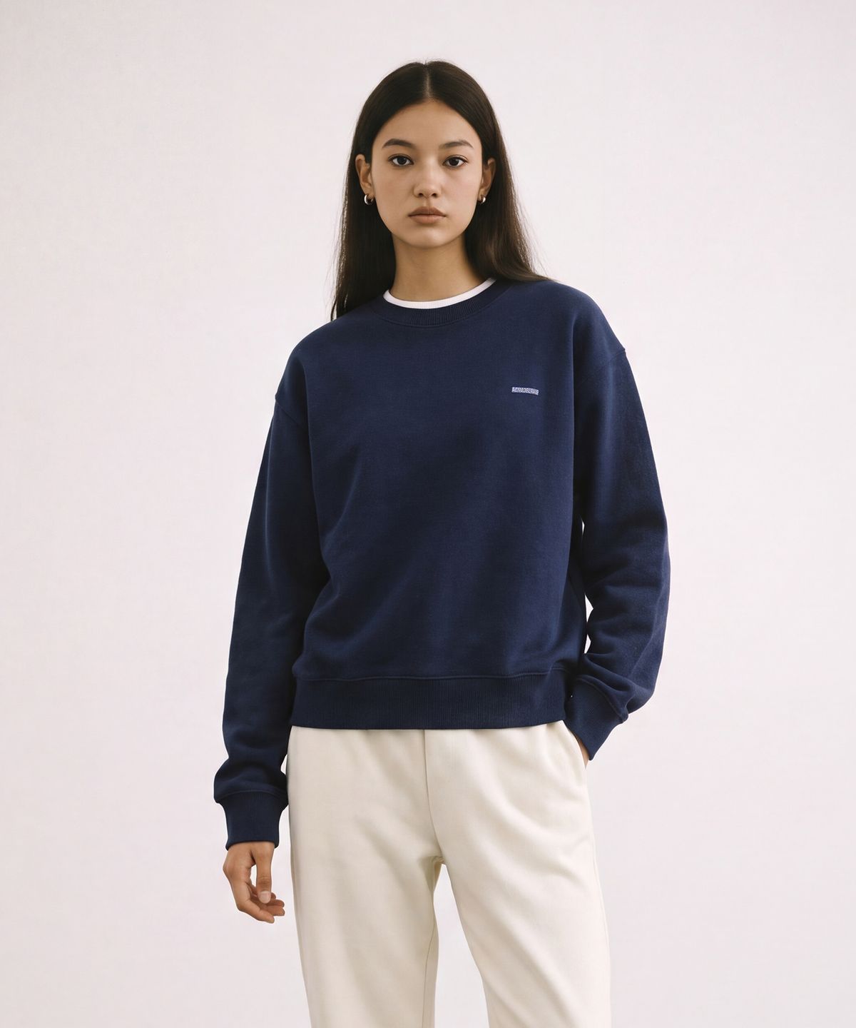 아크메드라비(ACME DE LA VIE) SMALL LOGO EMBROIDERY SWEATSHIRT