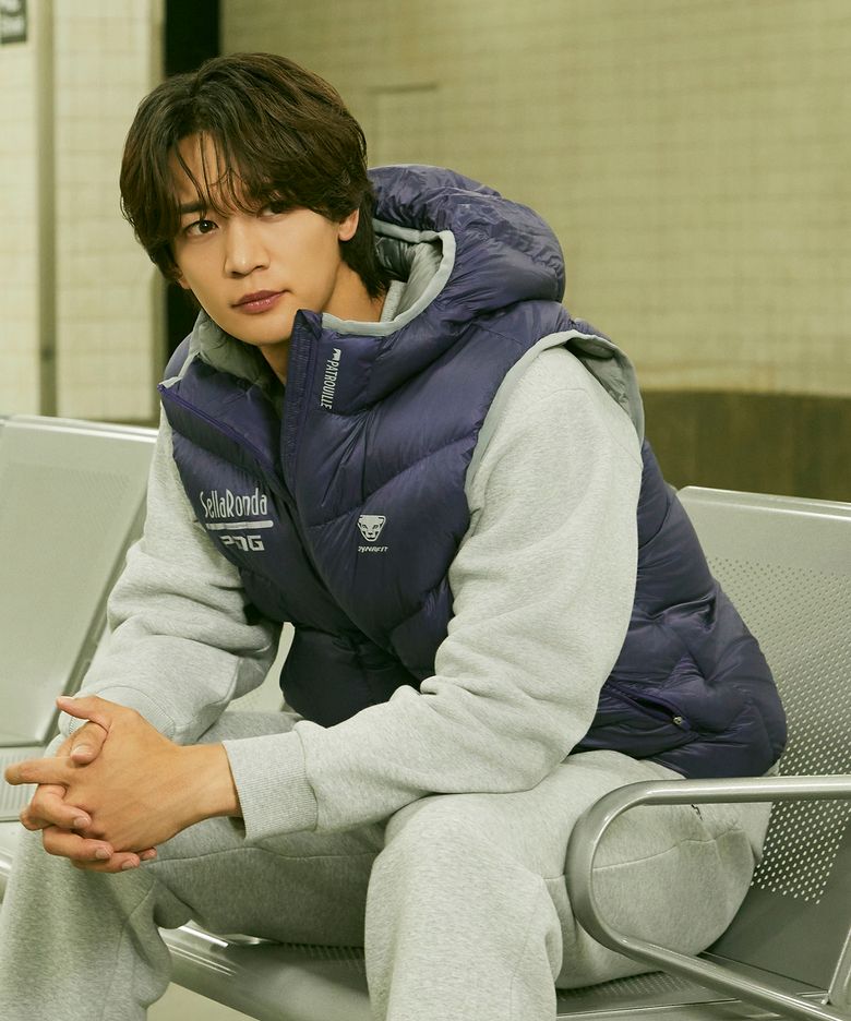 남성 READY (레디) 미들 다운 베스트_ROYAL PURPLE_YMW265612V