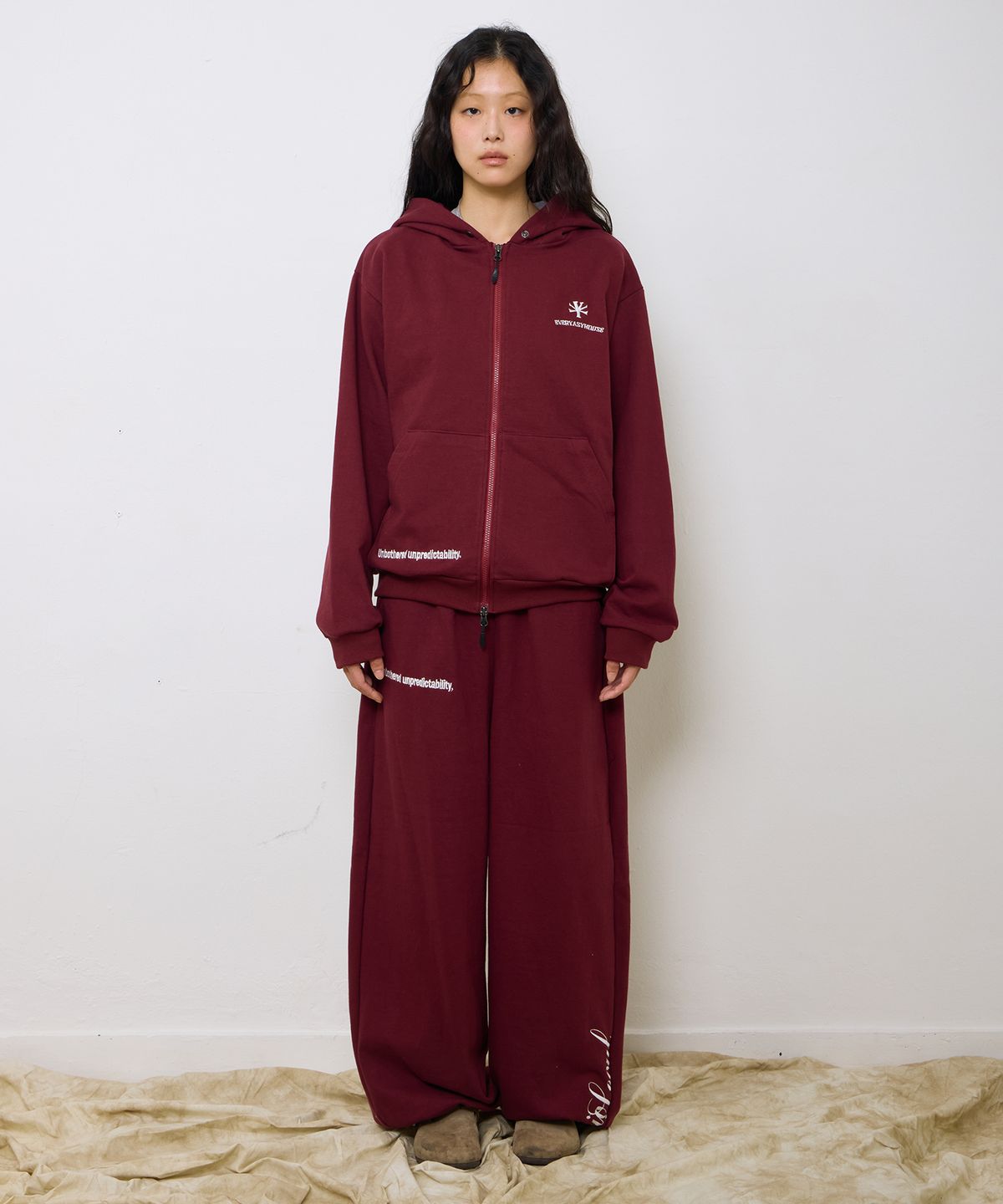에키오(EKIO) ekio 로고 스웻 셋업 (Burgundy)