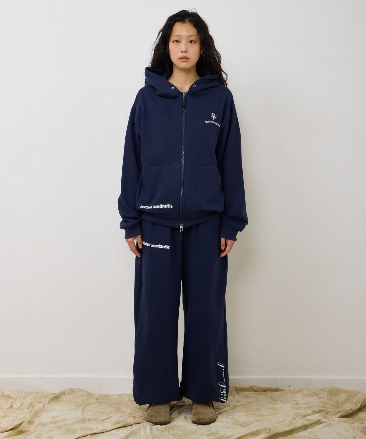 에키오(EKIO) ekio 로고 스웻 셋업 (Navy)