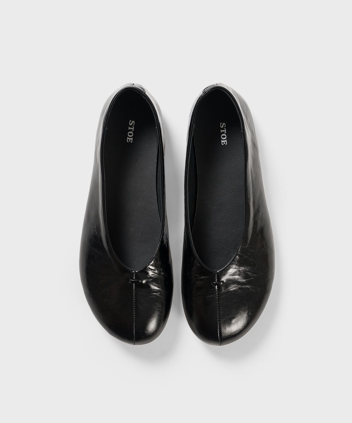 스토(STOE) Maren Flat_Black (소가죽어퍼, 양가죽인솔) 마렌 플랫 블랙