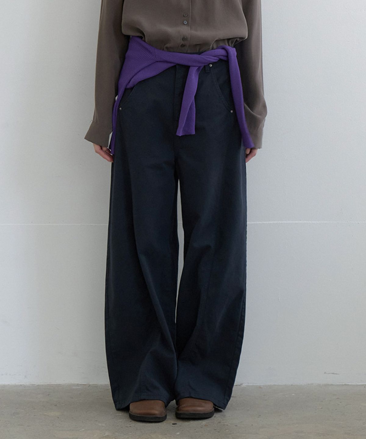 뮈르뮈르(MURMURE) 마빈 세미 커브드 코튼 팬츠_Marvin Pants