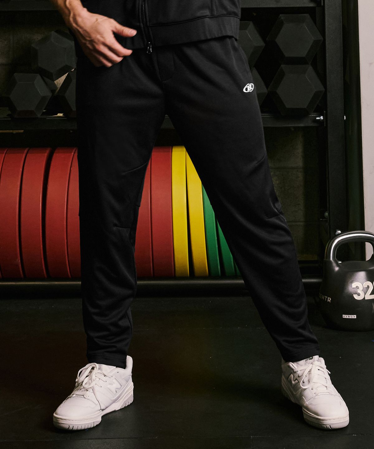 본투윈(BORN TO WIN) SYMBOL B TRAINING PANTS [BLACK]