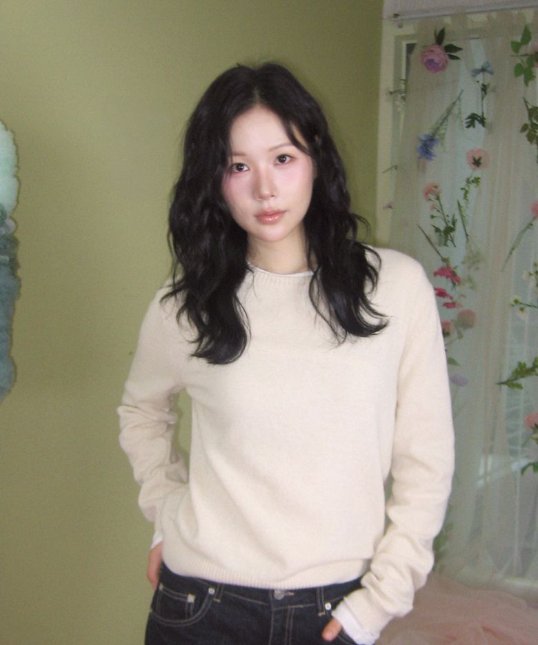 Elodie Signature Round Knit (Beige)