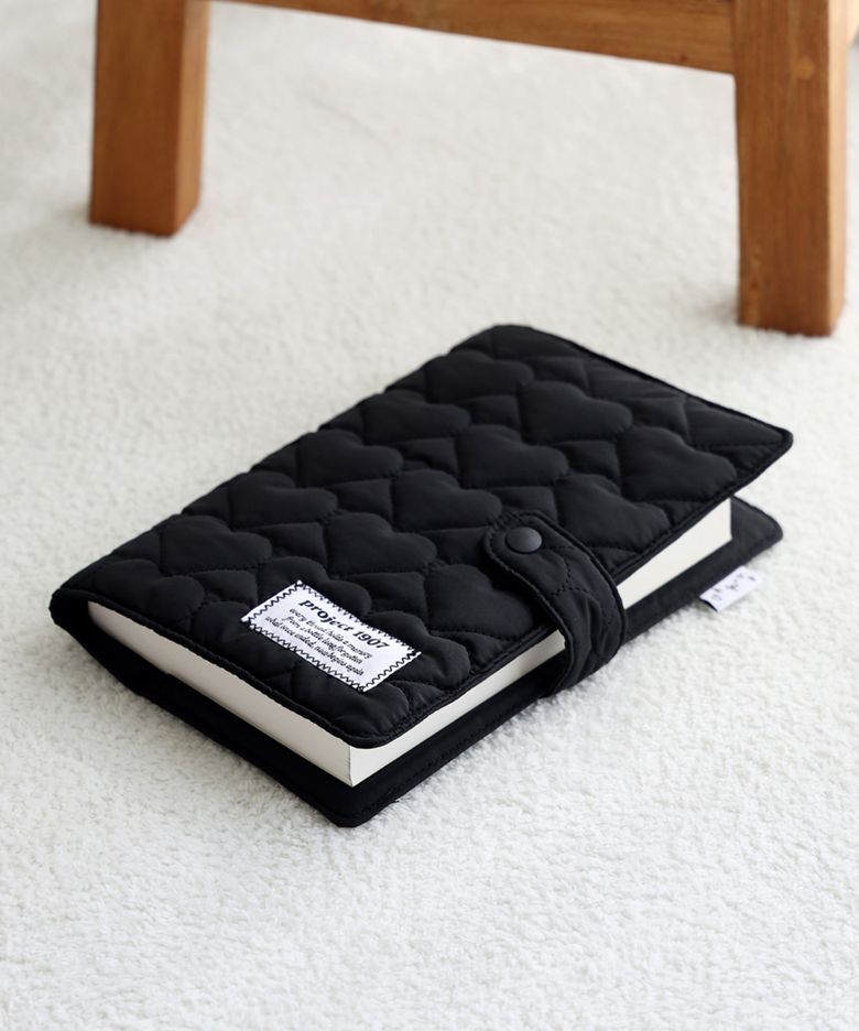 [PLASTIC] Heart Book Cover (black)