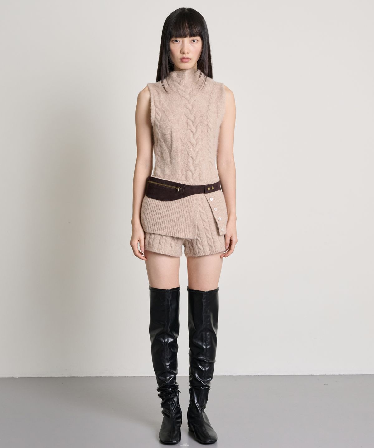 더애틋(THE AÉTUT) Alpaca Wool Cable Vest_Beige