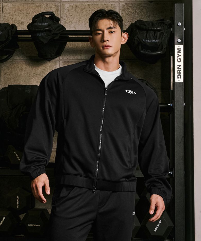 SYMBOL B TRAINING JACKET [BLACK]