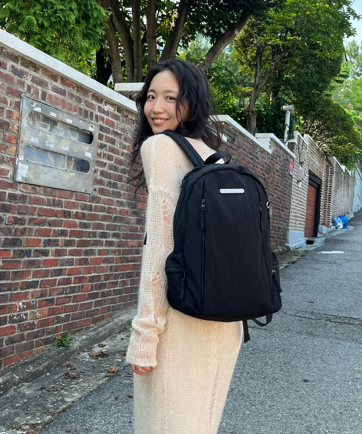 러브레이브리브(LOVERAVELIVE) 럽레리 8포켓 분리수납 백팩 (black)