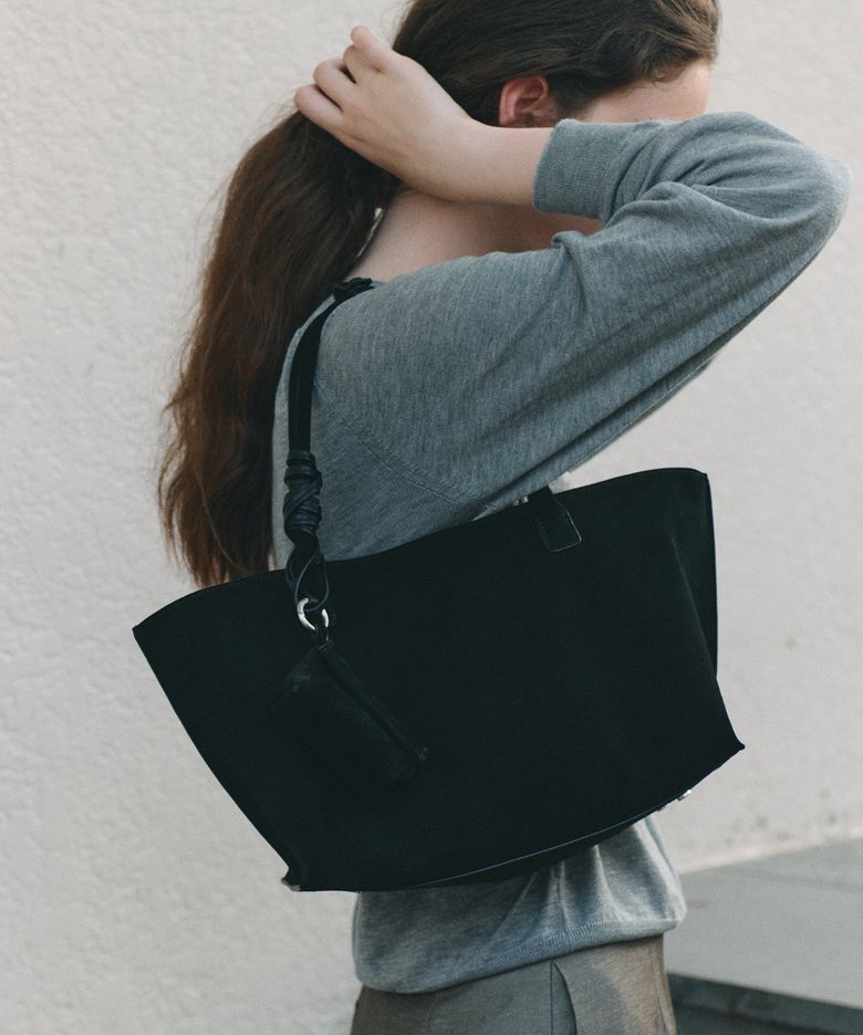 Arco Shopper Bag Medium Suede Black