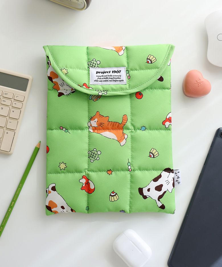[PLASTIC] Meow Tablet Pouch (Green)