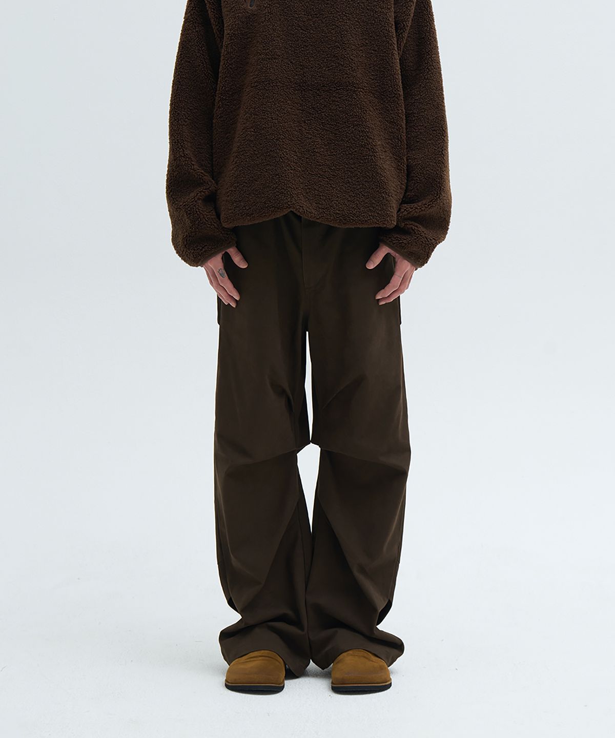 카사카사(KASAKASA) Pleated Pants Brown