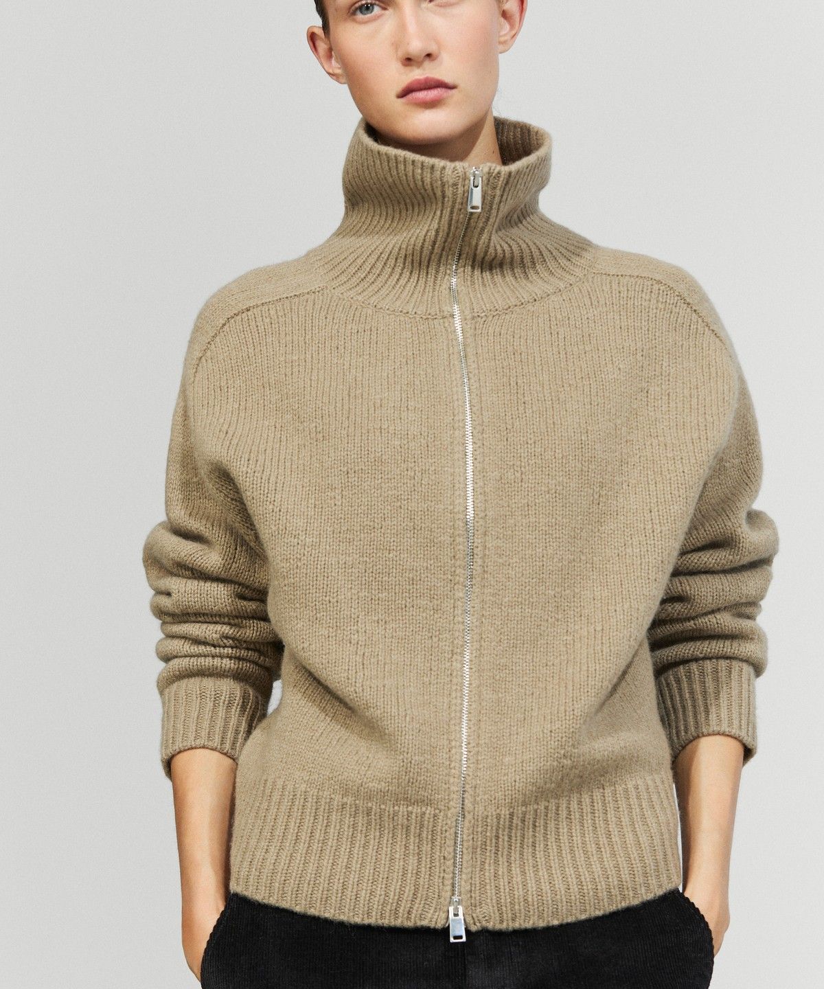 마시모두띠(MASSIMO DUTTI) 100% 울 니트 지퍼 가디건